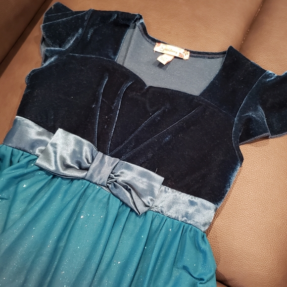 SOLD - Teal party dress - Picture 3 of 7